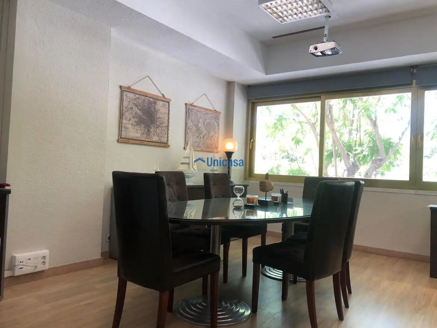 Esszimmer von Büro zur Miete in Málaga mit Klimaanlage, Heizung und Möbliert