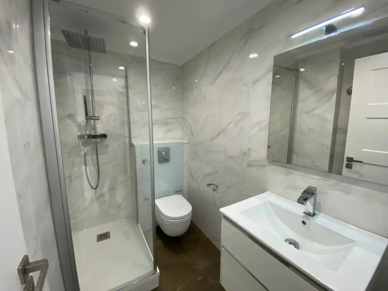 Badezimmer von Wohnung zur Miete in Santander mit Heizung und Möbliert