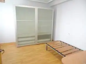 Habitación de Piso de alquiler en Gijón  con Calefacción, Parquet y Amueblado