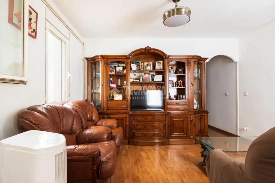 Living room of Flat for sale in Zaragoza  with Heating