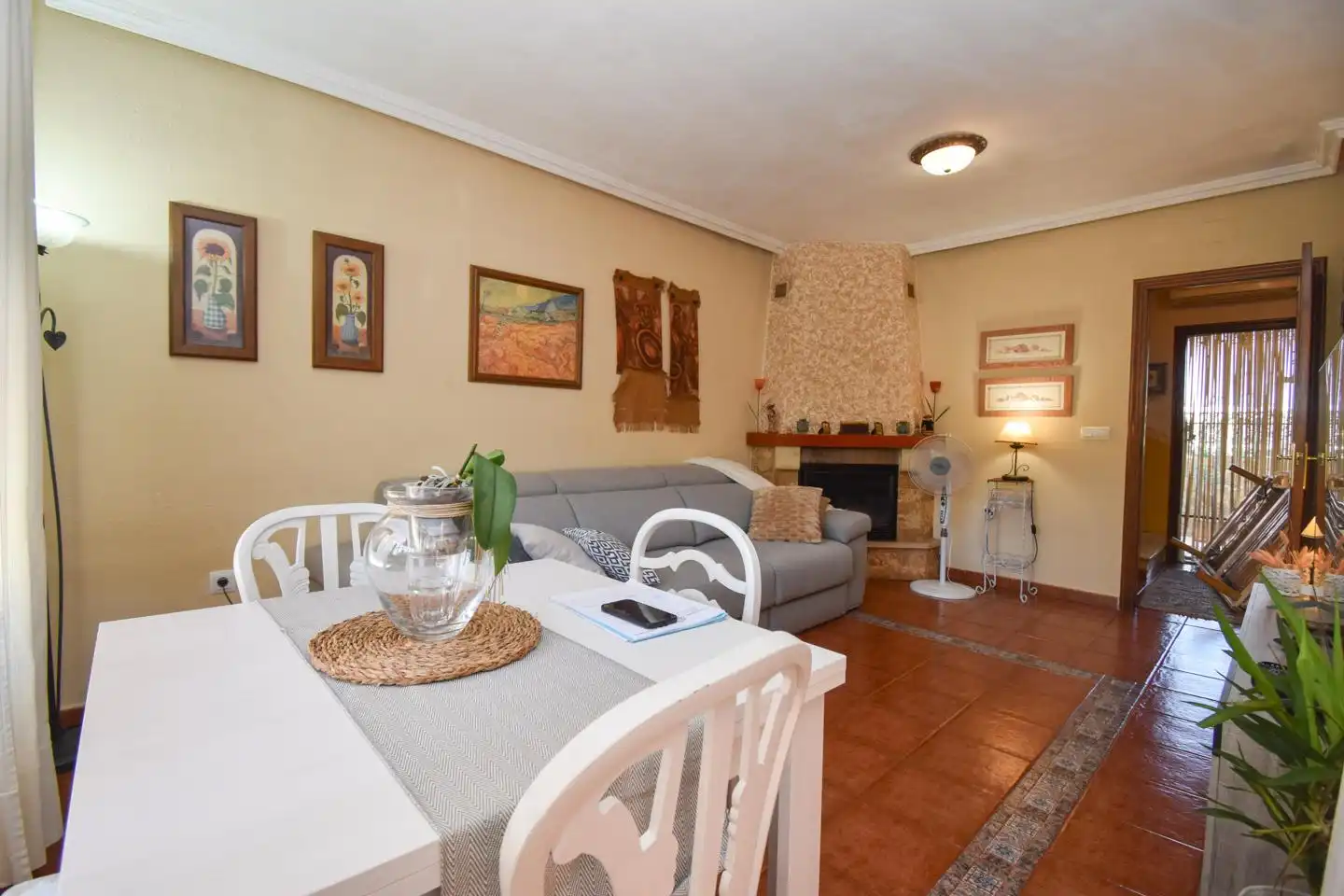Sala de estar de Casa o chalet en venta en Santa Pola con Aire acondicionado, Jardín privado y Piscina