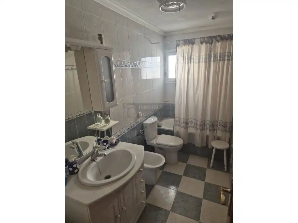 Bathroom of Flat for sale in Quintanar de la Orden, Toledo
