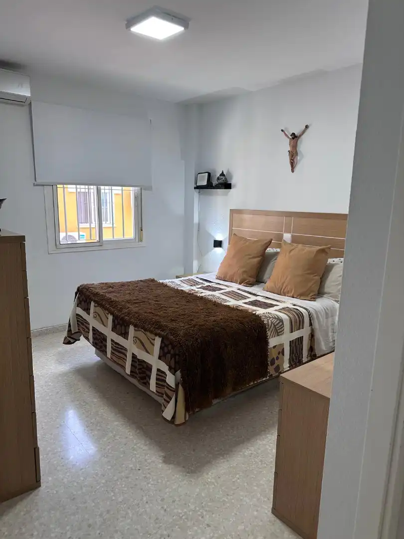 Habitación de Casa o chalet en venta en Alhaurín de la Torre con Aire acondicionado, Calefacción y Terraza