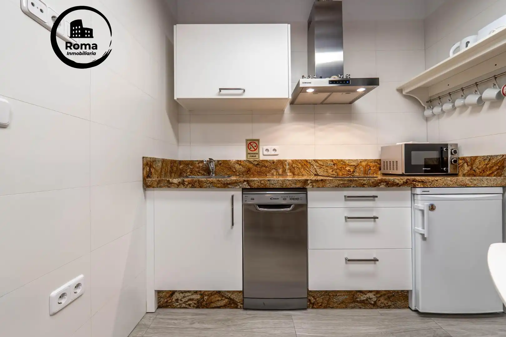 Kitchen of Houses for sale in Granada  with Air Conditioner, Heating and Furnished