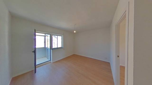 Piso en Venta en C/ Doctor Espina en Opañel