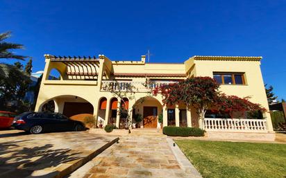 Vista exterior de Casa o xalet en venda en El Campello amb Aire condicionat, Terrassa i Balcó