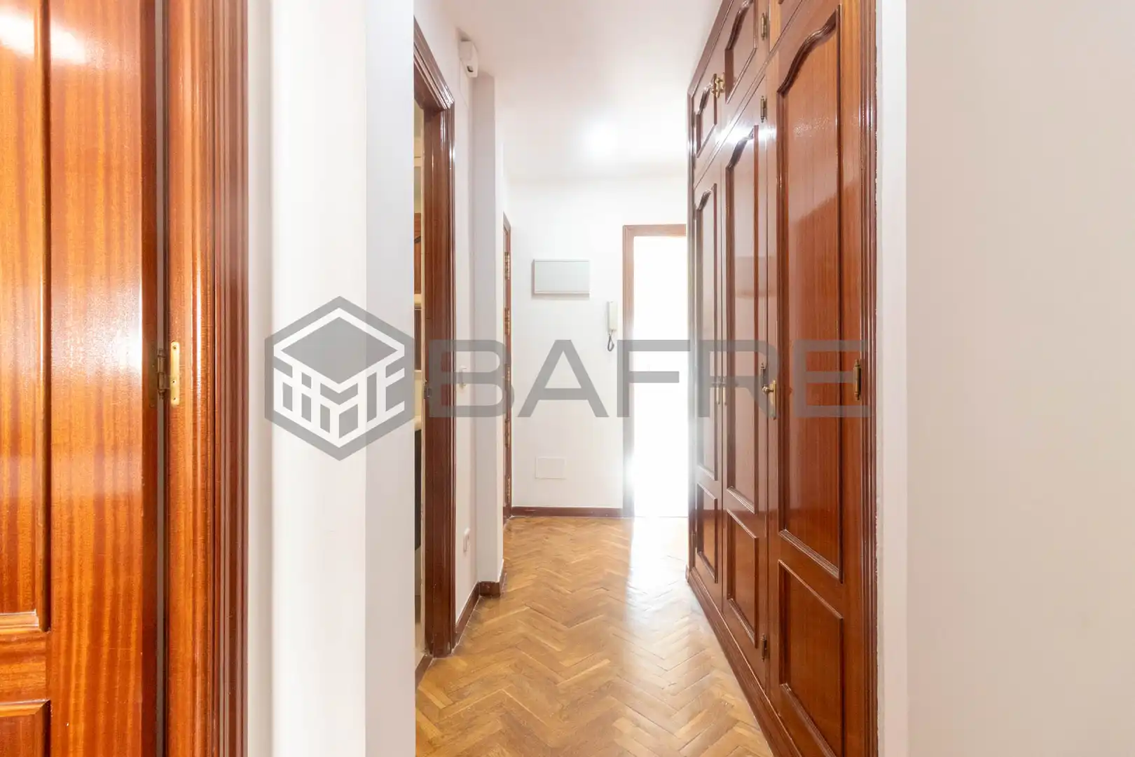 Wohnung zum Verkauf in Madrid mit Klimaanlage und Abstellraum