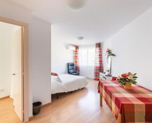 Dormitori de Apartament de lloguer en  Barcelona Capital amb Aire condicionat