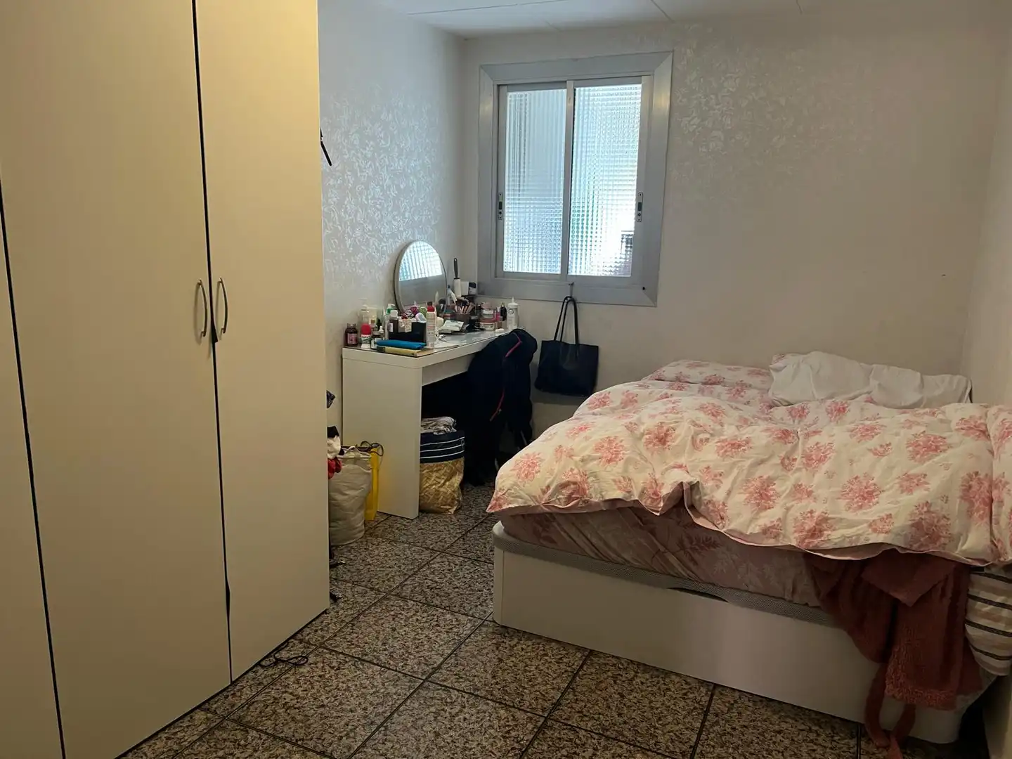 Habitación de Piso en venta en Mataró con Amueblado, Horno y Balcón