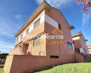 Exterior view of Single-family semi-detached for sale in Cirueña  with Heating, Private garden and Terrace