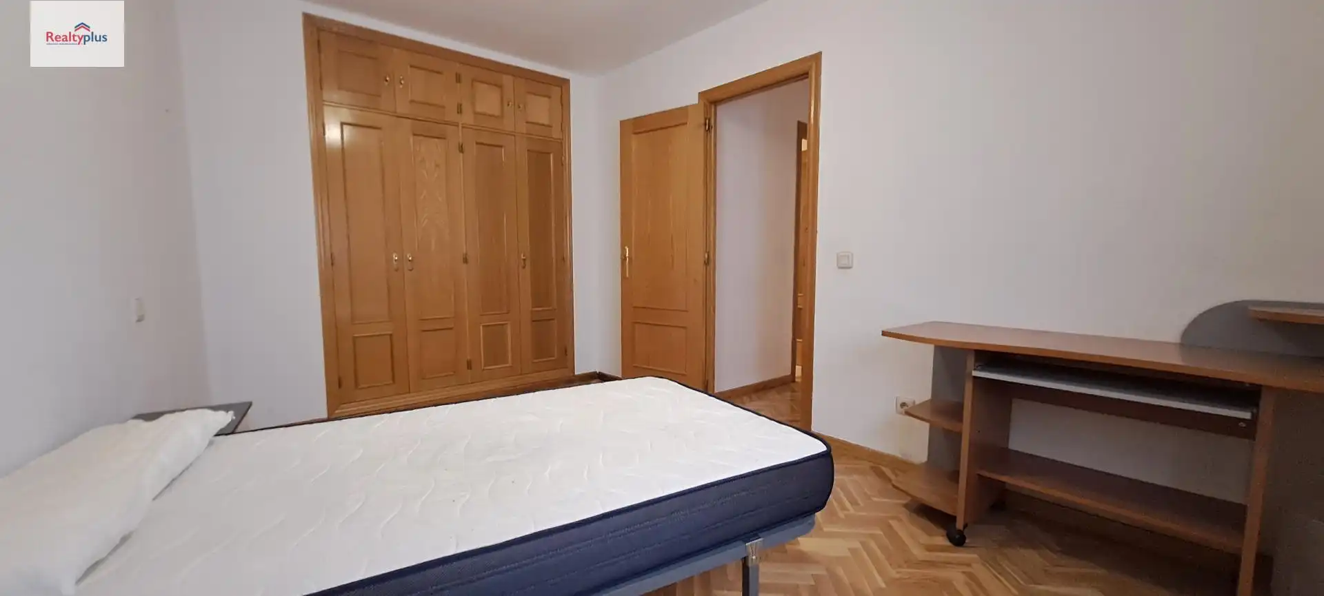 Habitación de Dúplex de alquiler en Segovia con Amueblado y Balcón