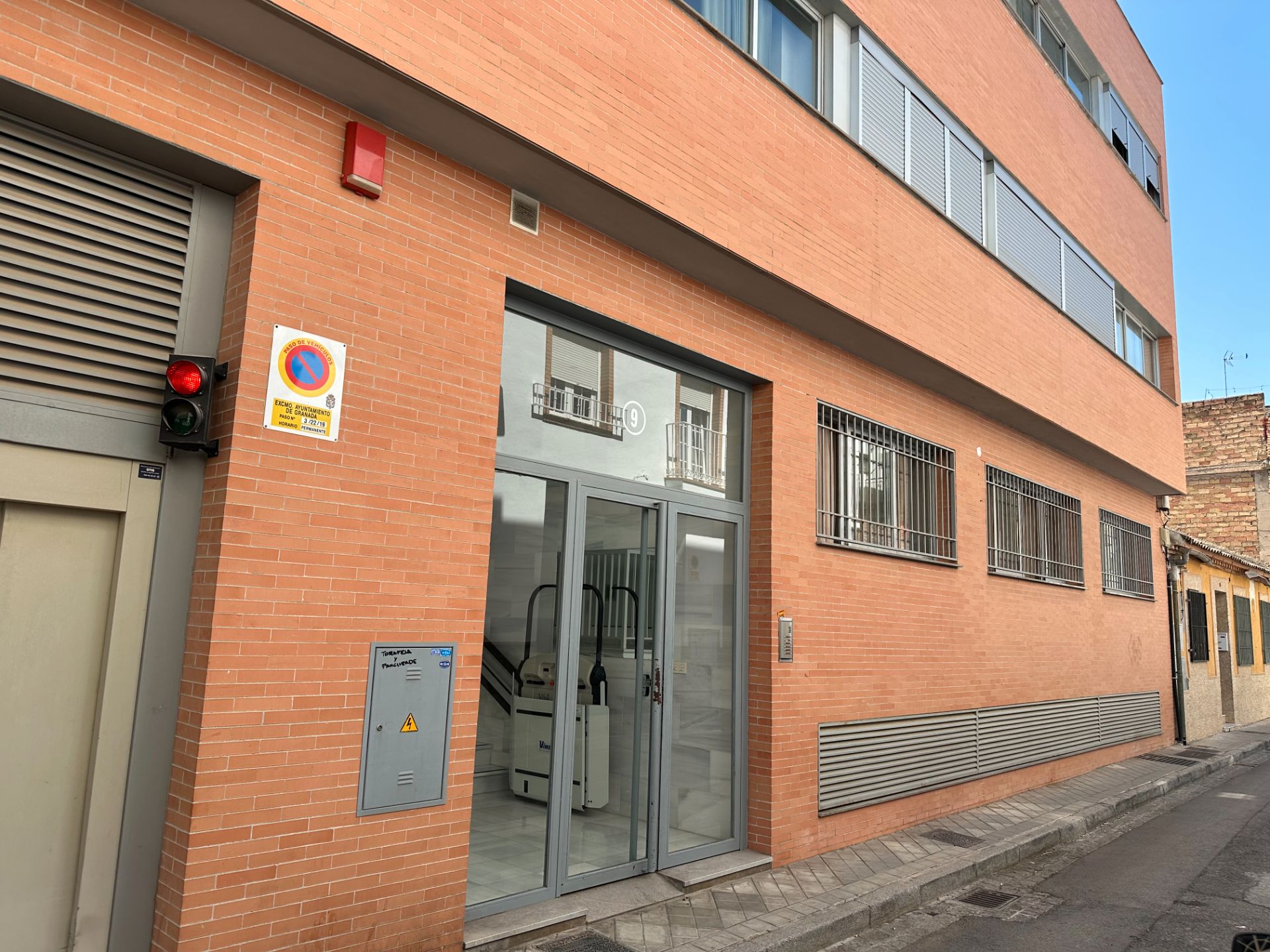 Exterior view of Box room for sale in  Granada Capital