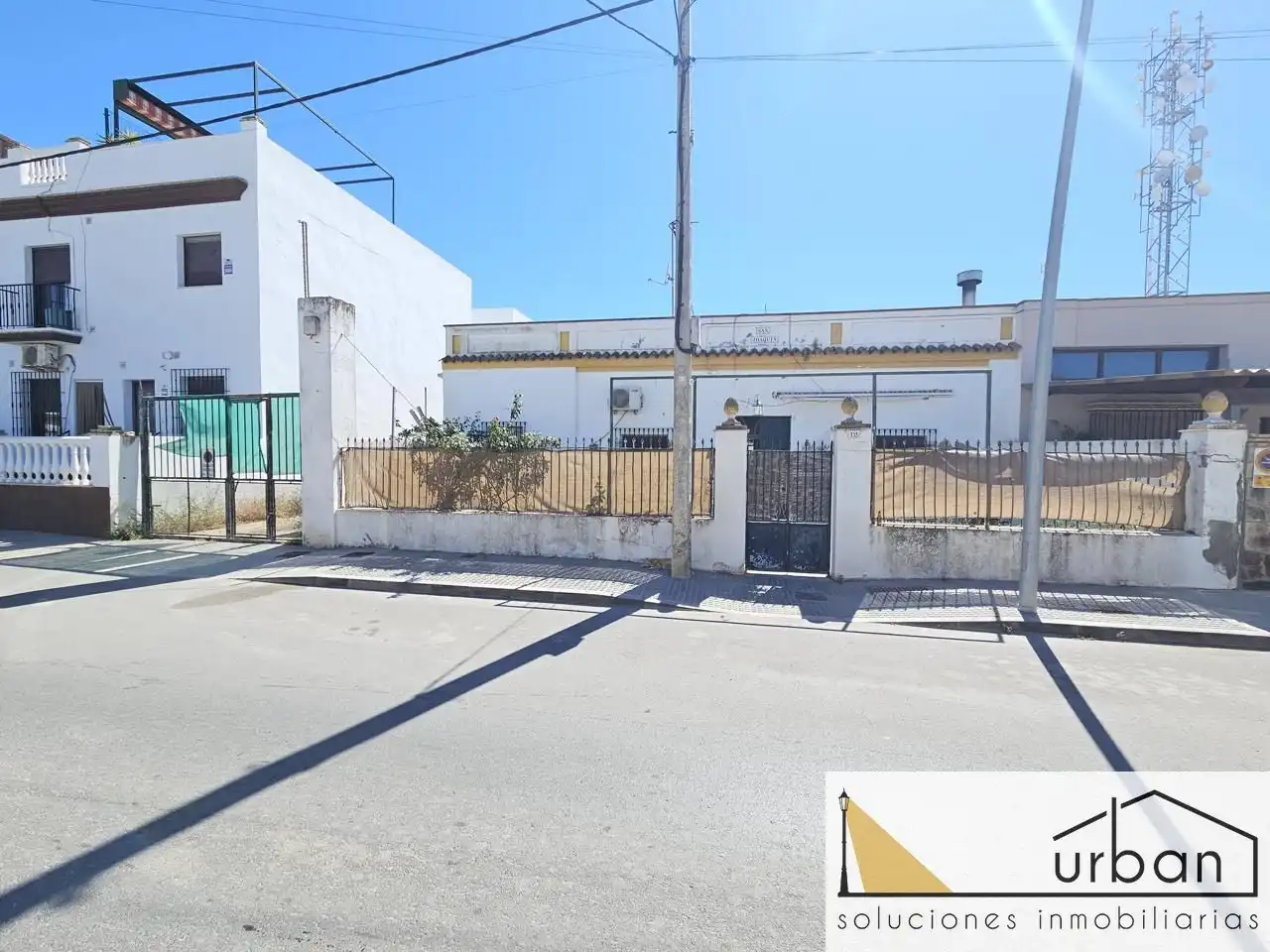 Vista exterior de Casa o chalet en venta en Chipiona con Aire acondicionado, Jardín privado y Trastero
