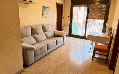 Sala d'estar de Àtic en venda en Santa Coloma de Gramenet amb Calefacció i Balcó
