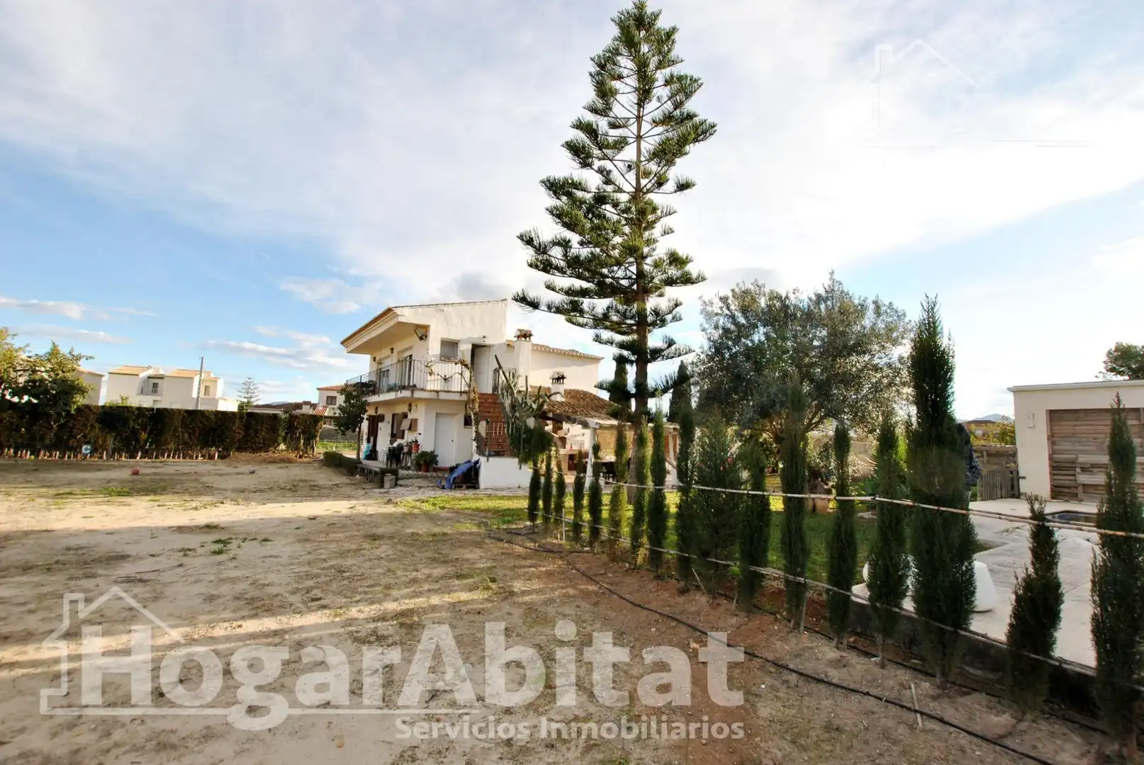 Casa o xalet en venda en Oliva amb Aire condicionat, Jardí privat i Terrassa