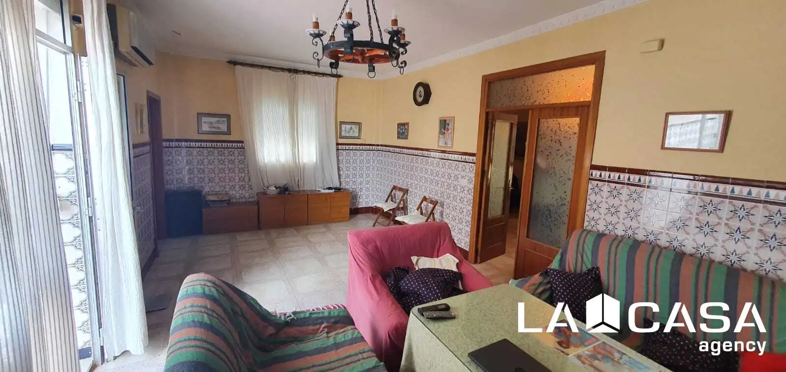 Sala de estar de Casa o chalet en venta en Dos Hermanas con Aire acondicionado y Terraza