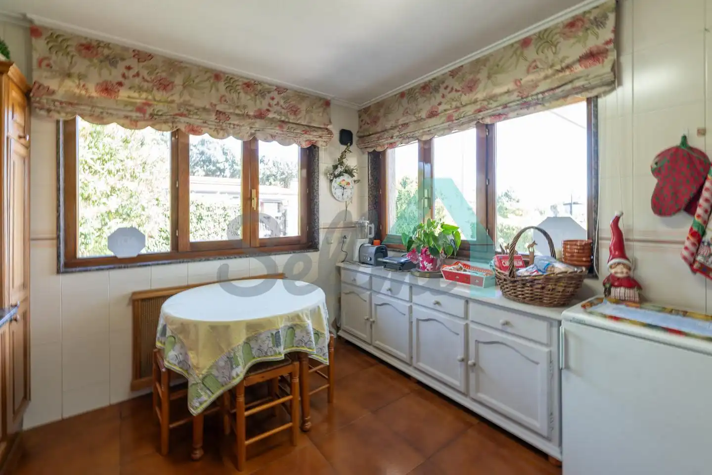 Kitchen of Detached homes for sale in Llanes  with Heating, Private garden and Parquet flooring