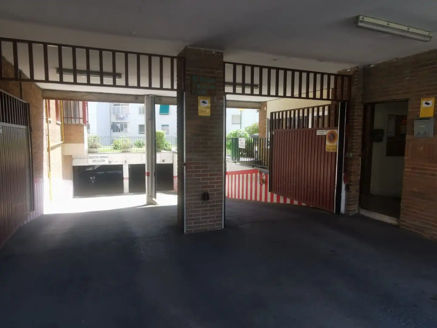 Parkplatz von Garage zum Verkauf in Madrid mit Alarm
