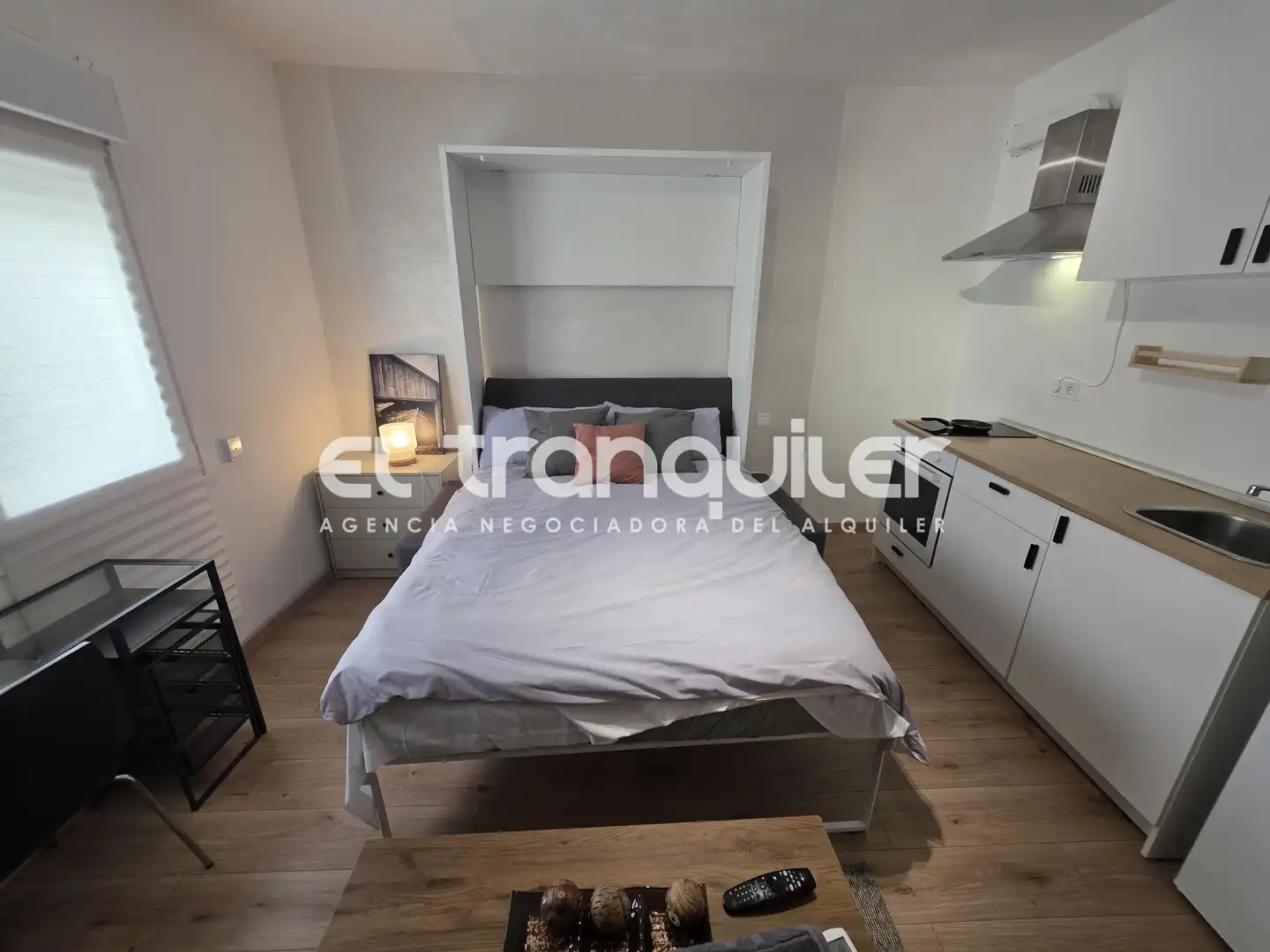 Schlafzimmer von Wohnung zur Miete in Madrid mit Klimaanlage, Möbliert und Waschmaschine