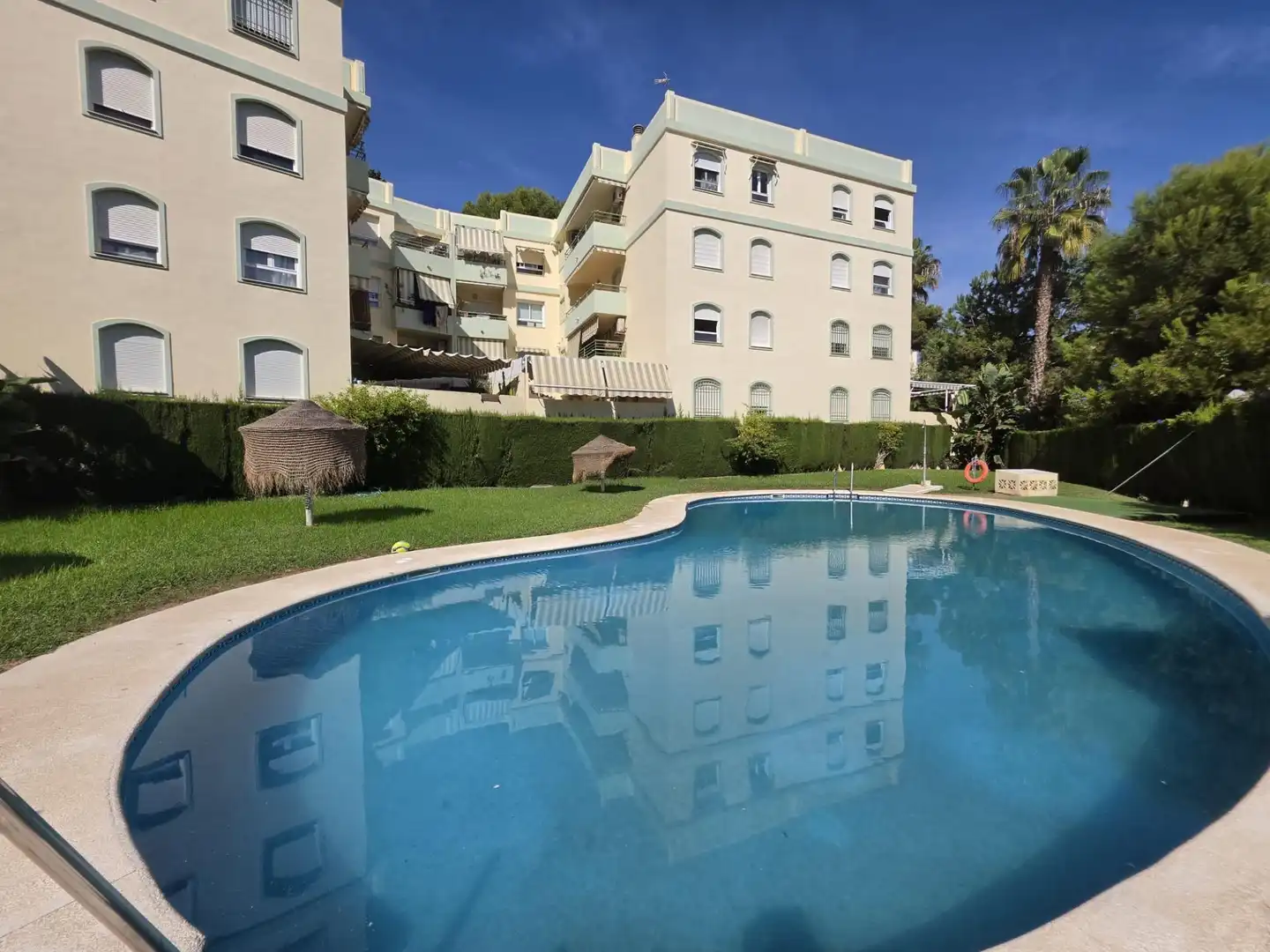 Piscina de Piso en venta en El Pinar- Palacio de Congresos