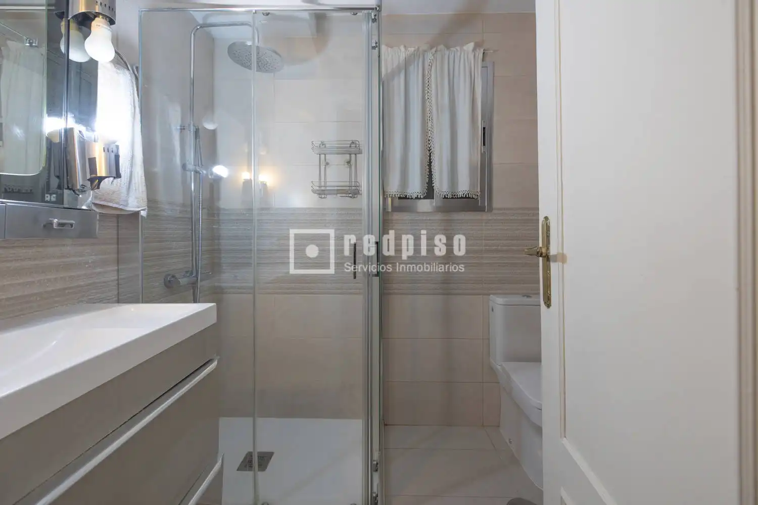 Bathroom of Flat for sale in Madrid  with Heating and Terrace