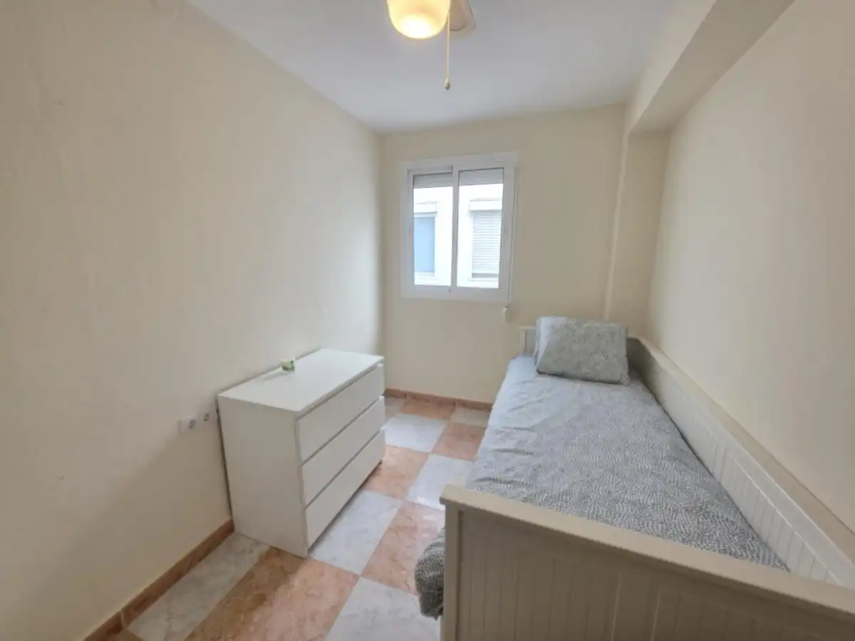 Dormitori de Apartament en venda en Fuengirola amb Aire condicionat, Calefacció i Terrassa