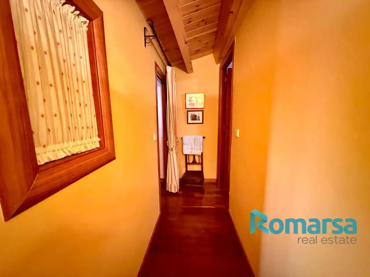 Houses for sale in Bohoyo  with Heating, Parquet flooring and Furnished