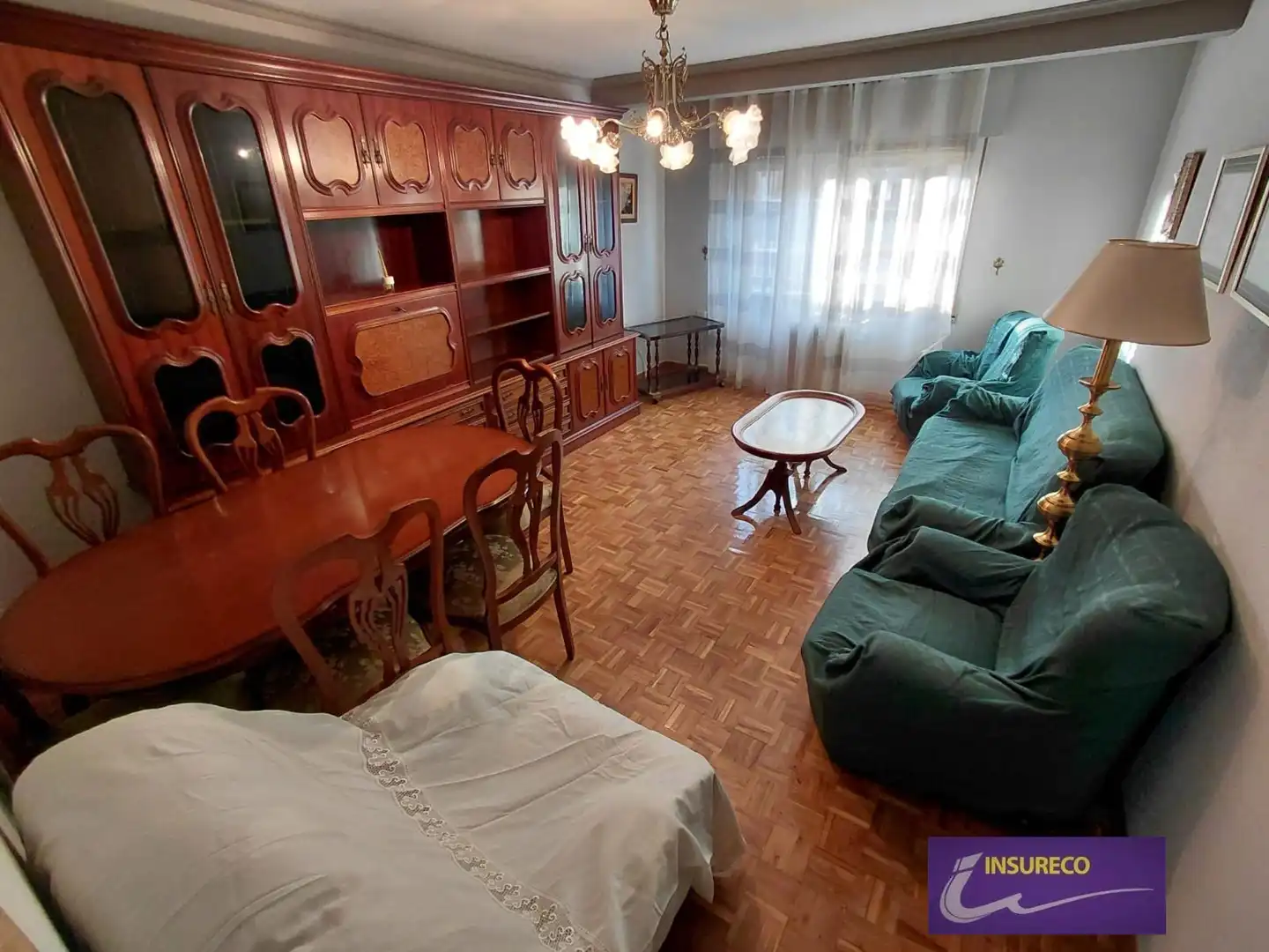 Sala de estar de Piso en venta en León Capital  con Calefacción y Terraza