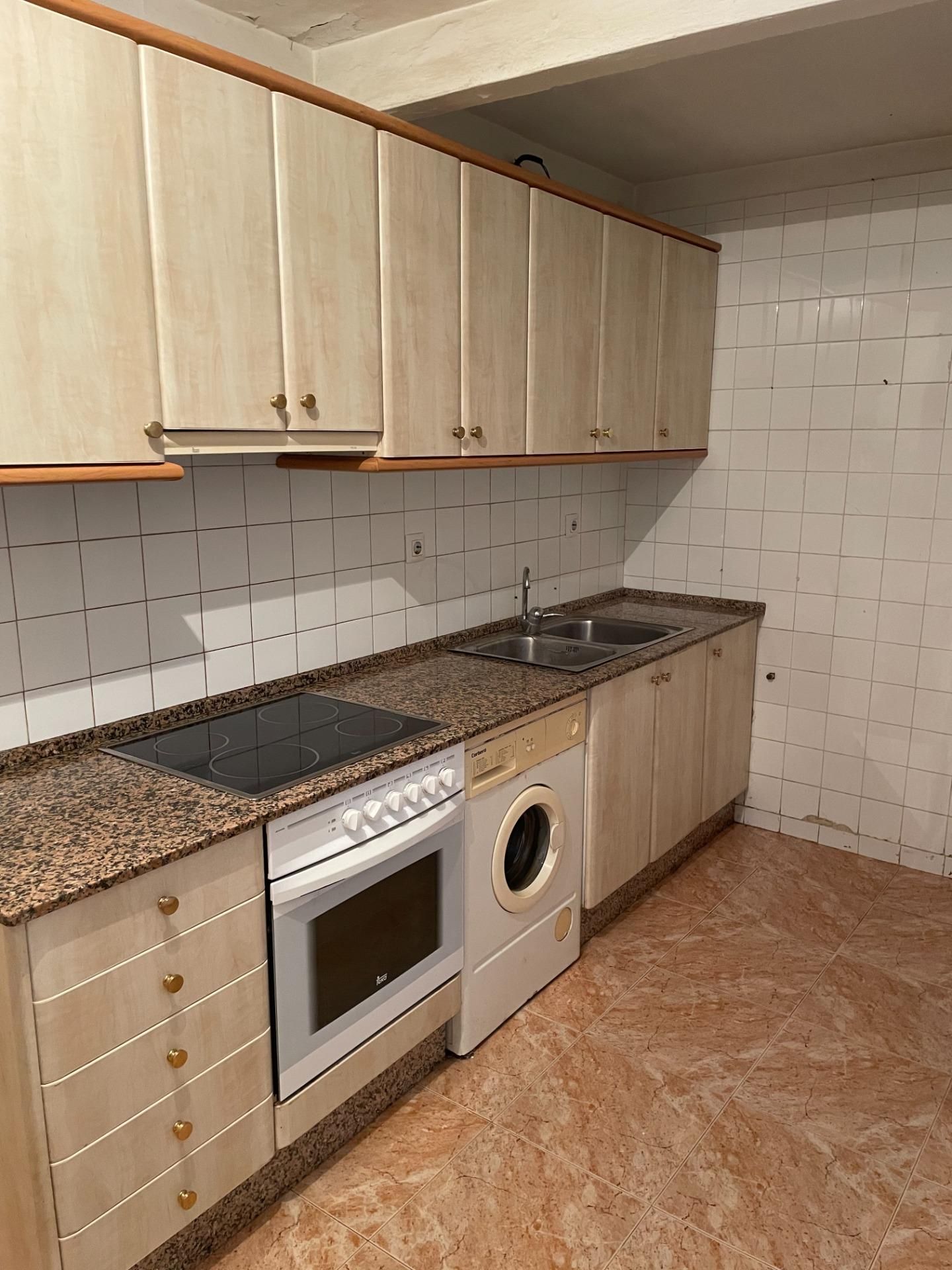 Kitchen of Flat for sale in Oviedo   with Heating