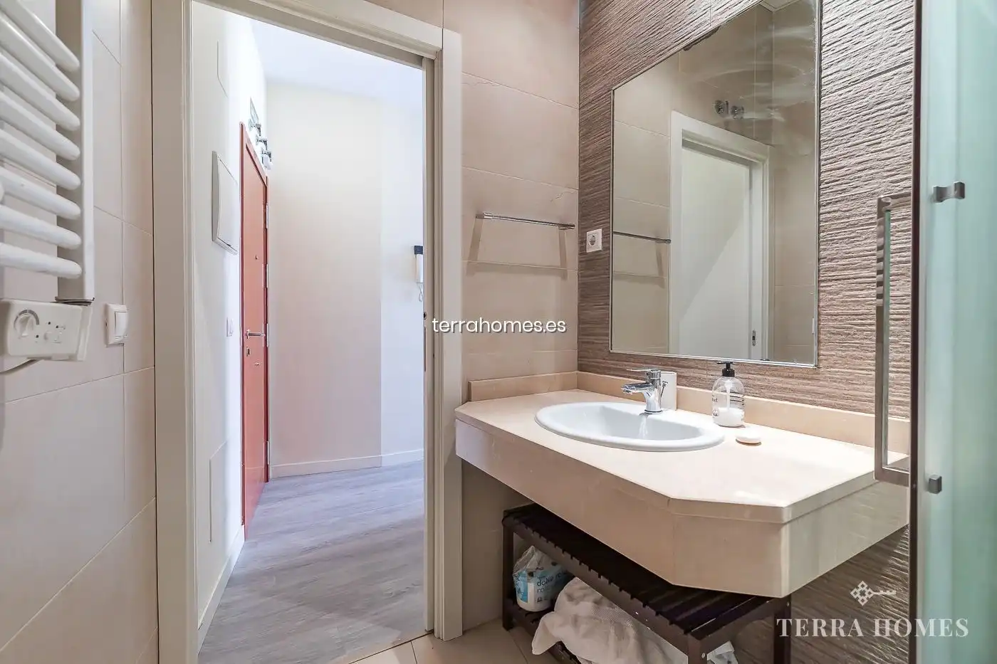 Baño de Apartamento de alquiler en Madrid con Aire acondicionado, Calefacción y Amueblado
