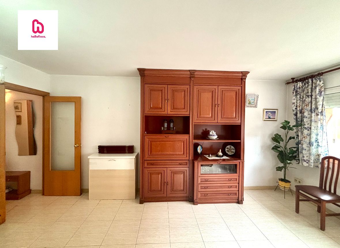 Living room of Flat for sale in Mollet del Vallès  with Heating, Furnished and Oven
