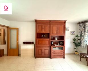 Living room of Flat for sale in Mollet del Vallès  with Heating, Furnished and Oven