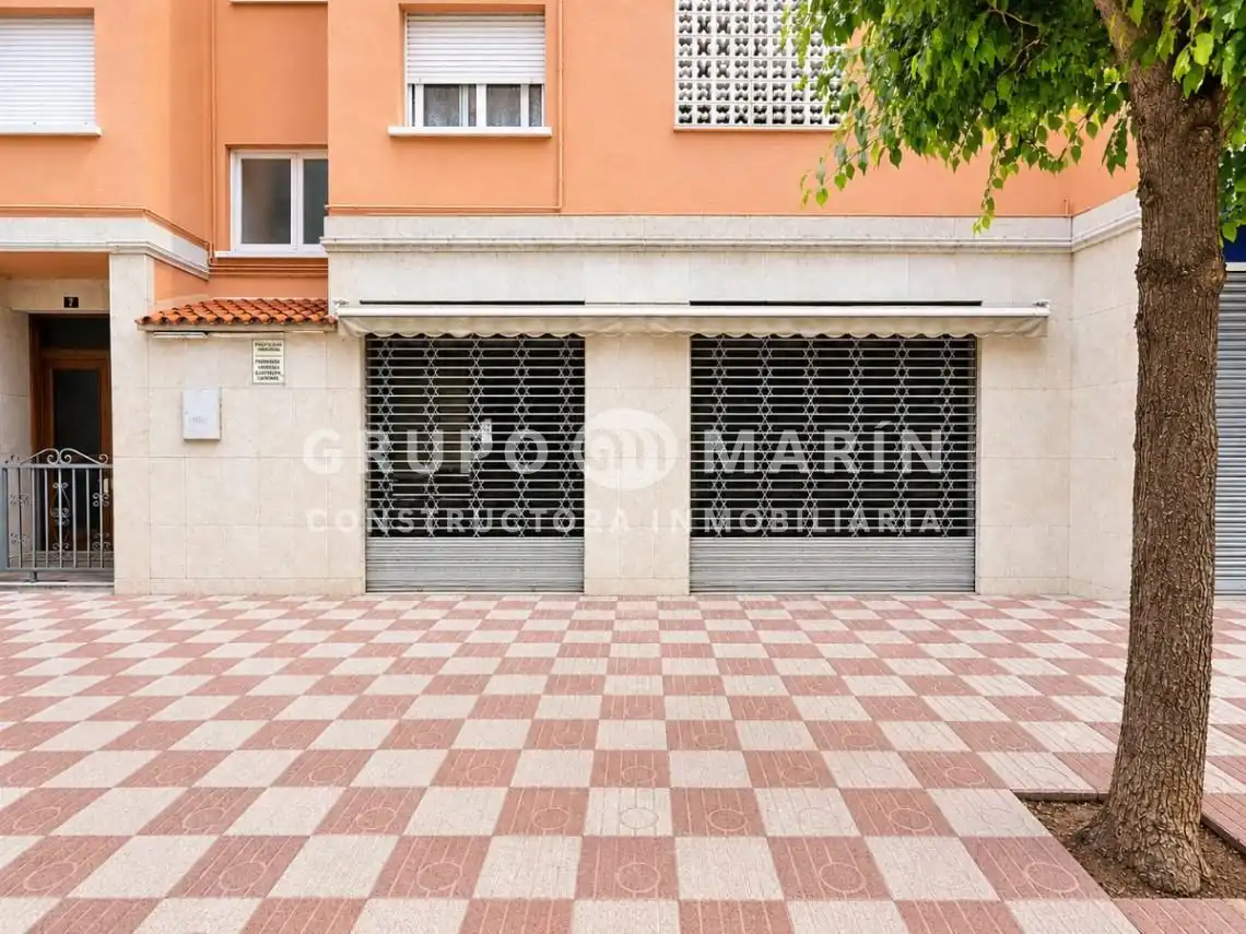 Local comercial en venda a Josep Trueta