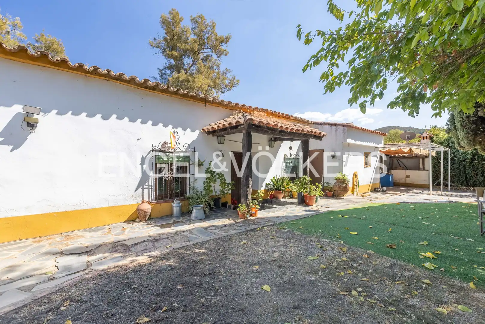 Exterior view of Houses for sale in Aracena, Huelva