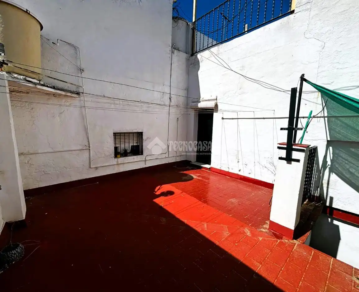 Casa adosada en venta en Pilas