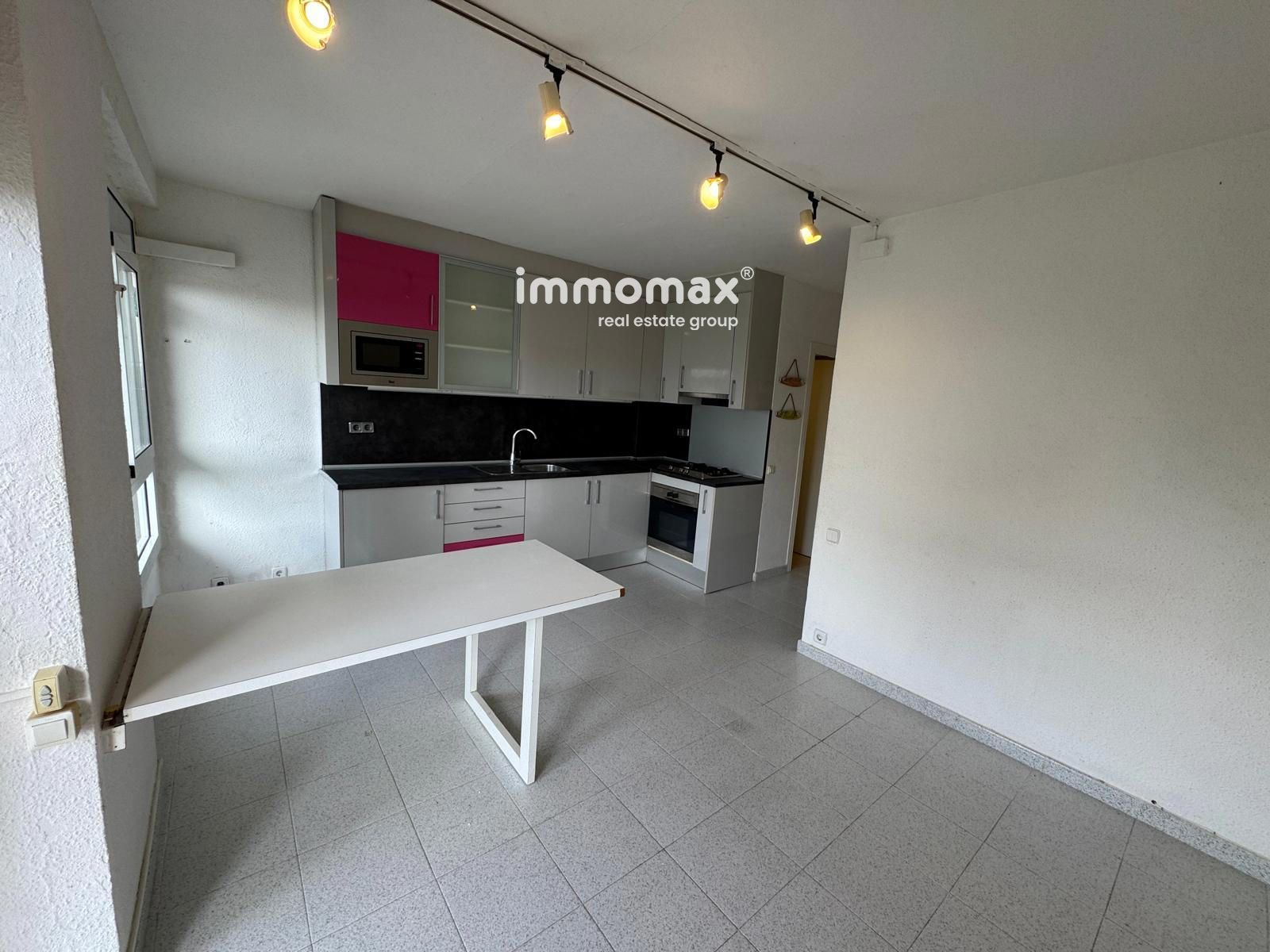Exterior view of Attic for sale in Gavà  with Terrace, Swimming Pool and Community pool