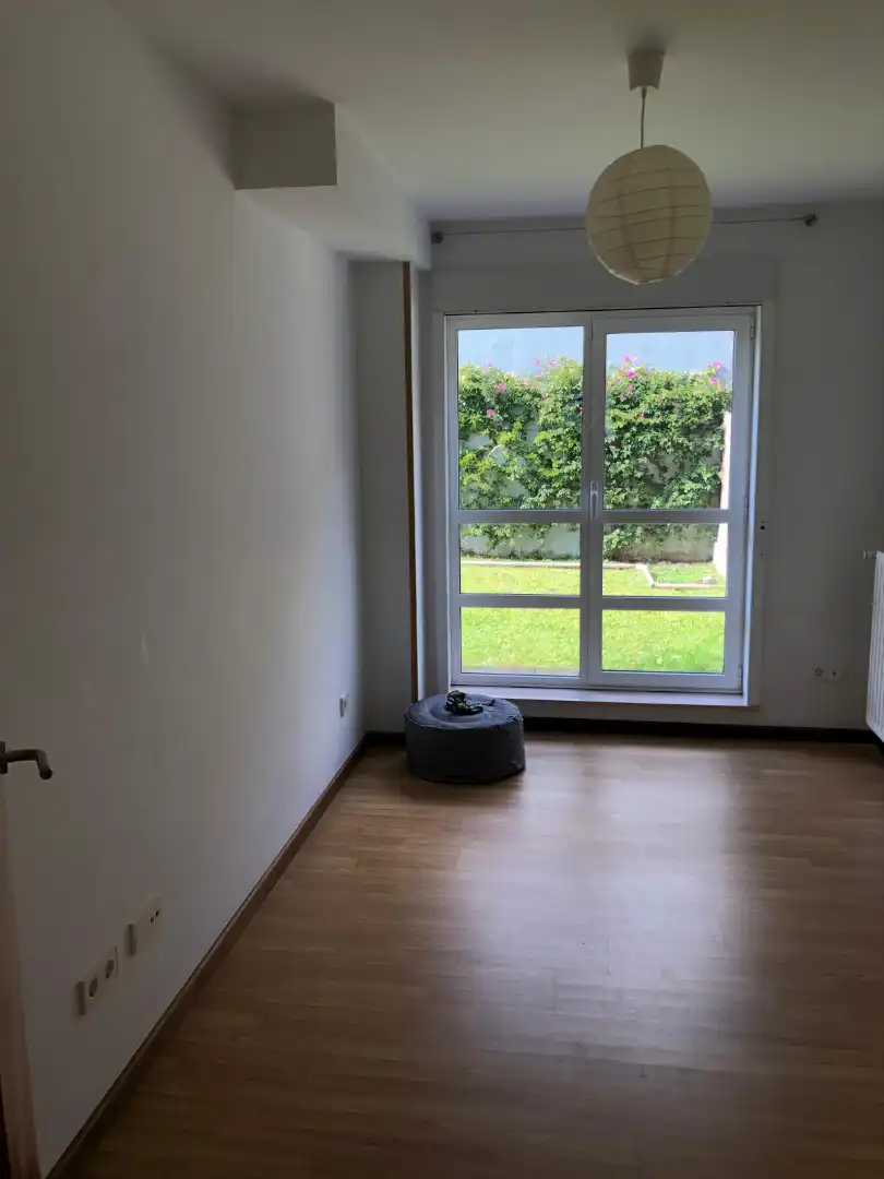 Living room of Houses for rent in Santiago de Compostela   with Heating, Private garden and Parquet flooring