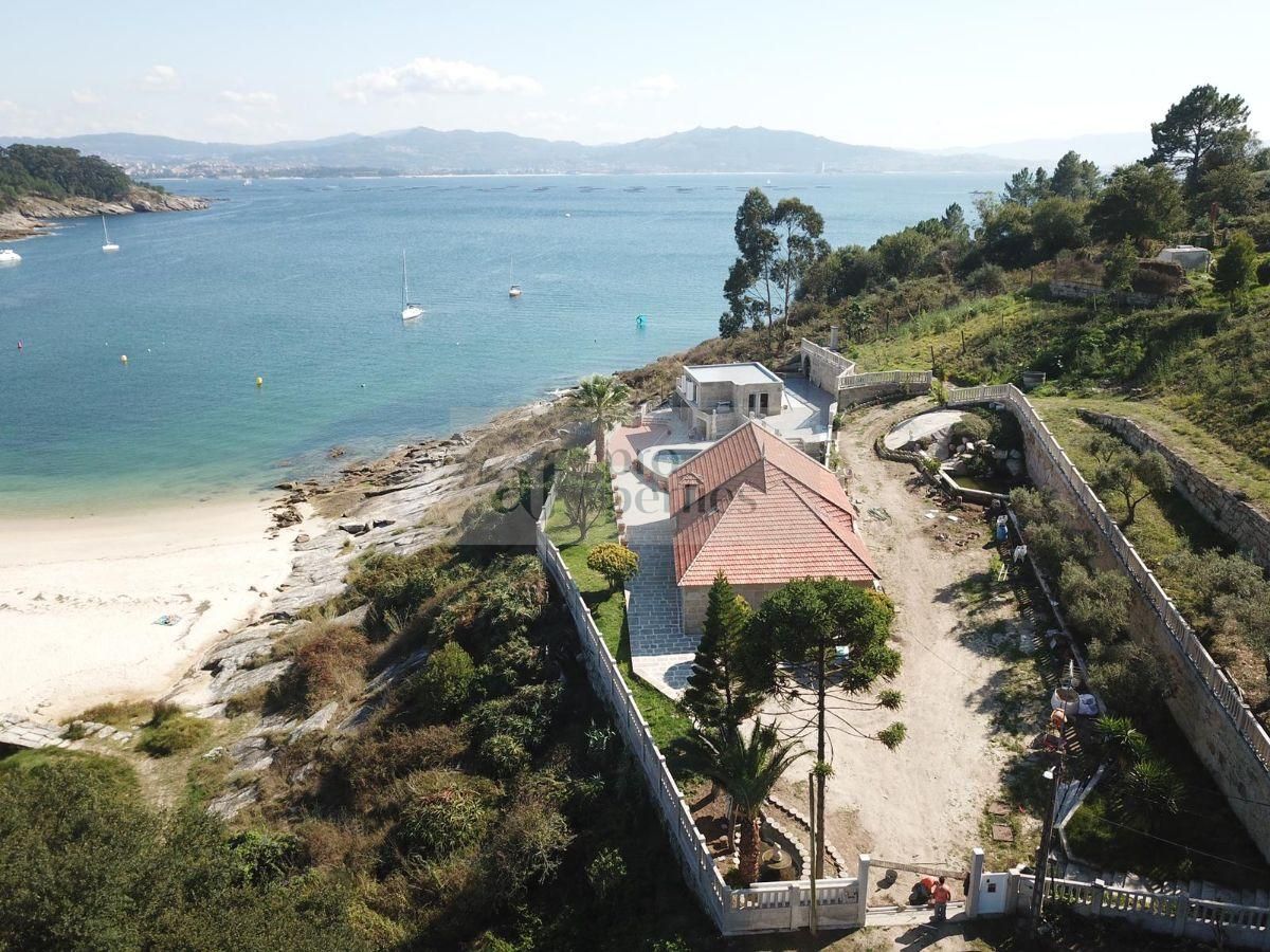 House or chalet for sale in  San Anton, O Hío