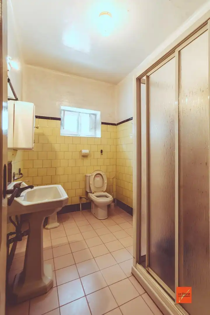 Badezimmer von Einfamilien-Reihenhaus zum Verkauf in Santa Bàrbara mit Terrasse, Möbliert und Balkon