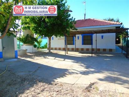 Exterior view of House or chalet for sale in Villafranca de los Caballeros  with Terrace