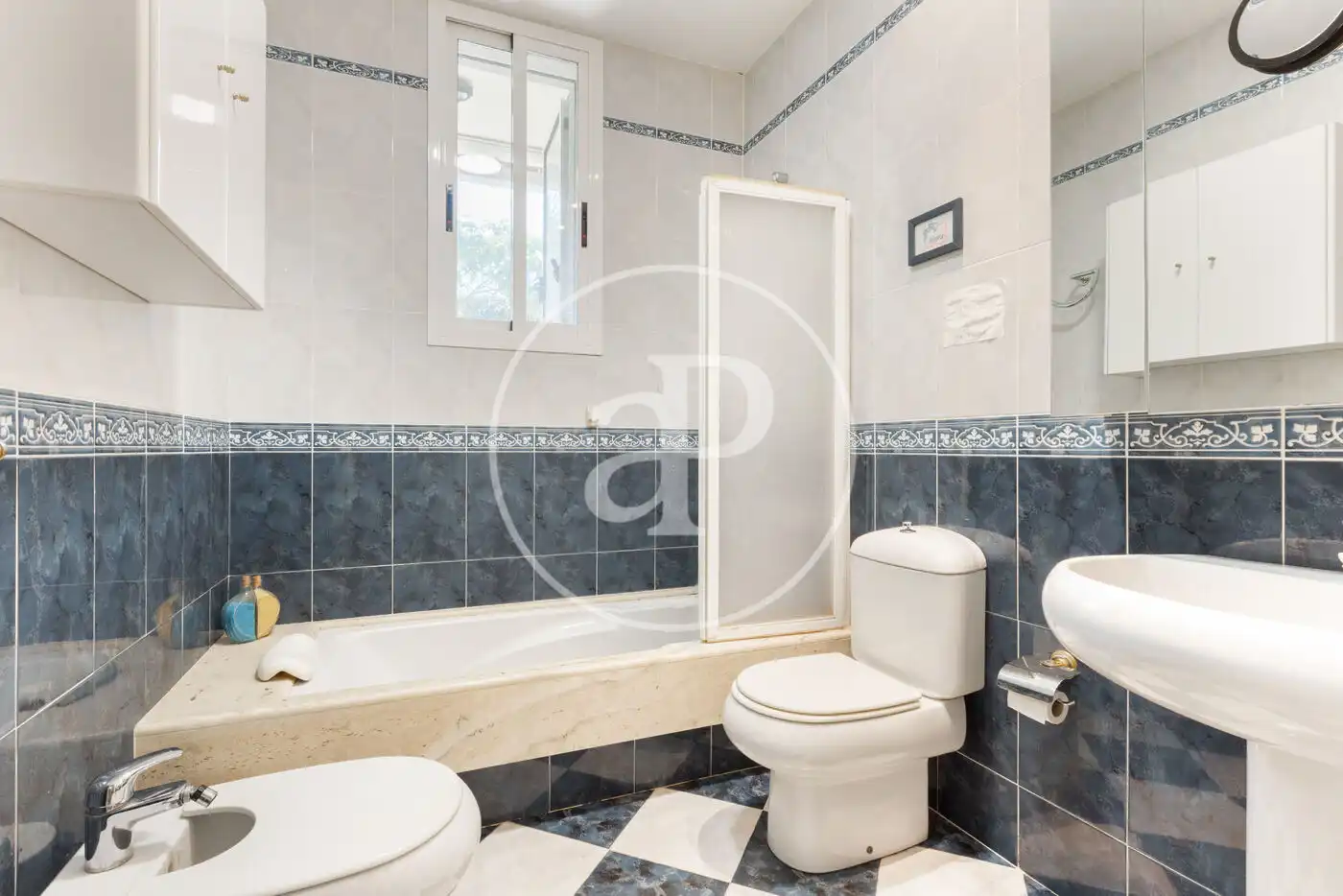 Baño de Casa o chalet en venta en Chiva con Calefacción, Jardín privado y Terraza