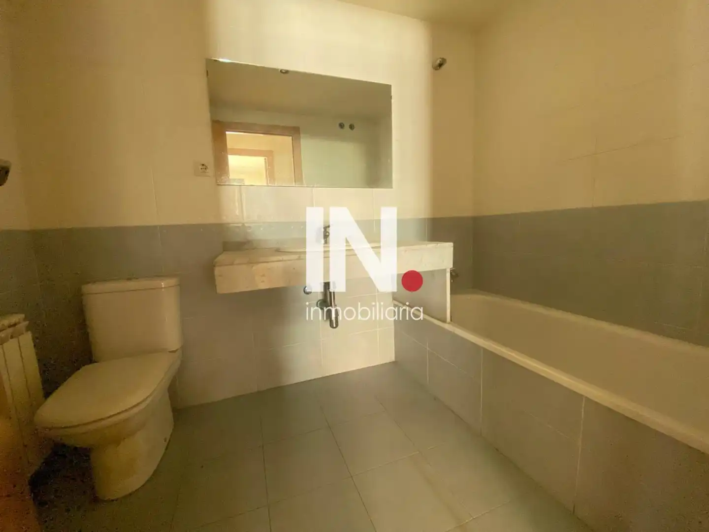 Baño de Piso en venta en Albatàrrec con Calefacción