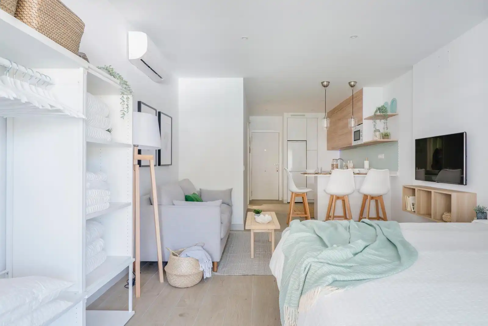 Bedroom of Study for sale in Marbella  with Air Conditioner, Heating and Terrace