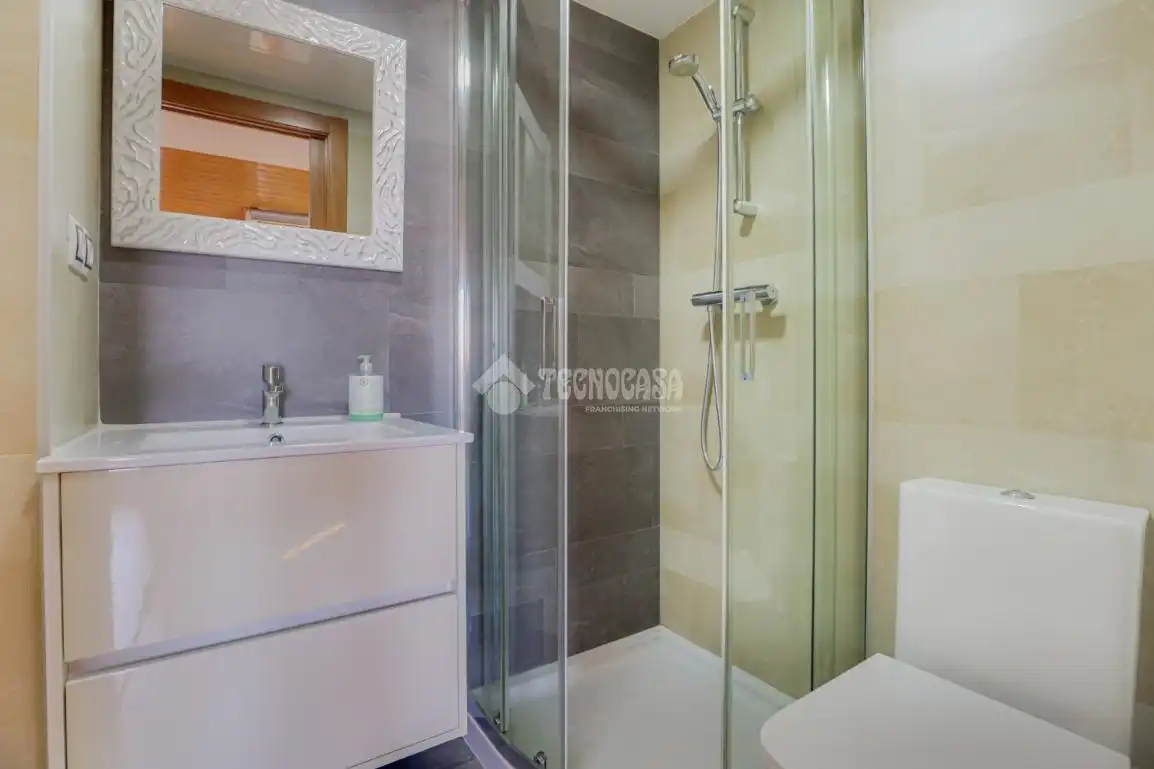 Bathroom of Flat for sale in Ripollet  with Air Conditioner, Terrace and Balcony