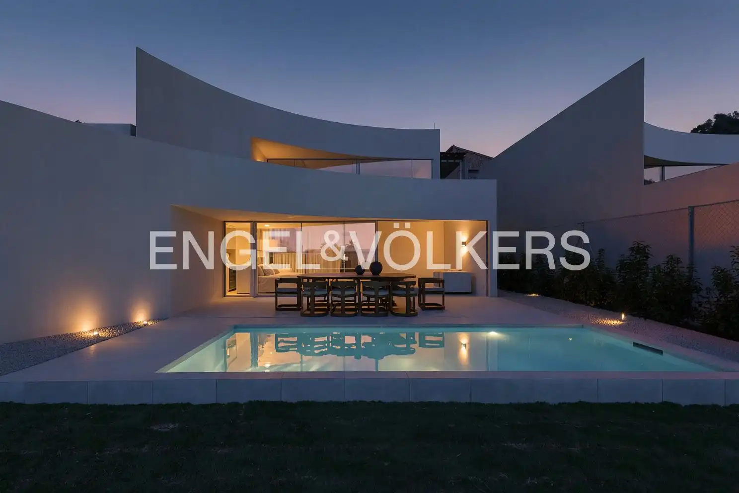 House with pool for sale in Alfinach - Los Monasterios