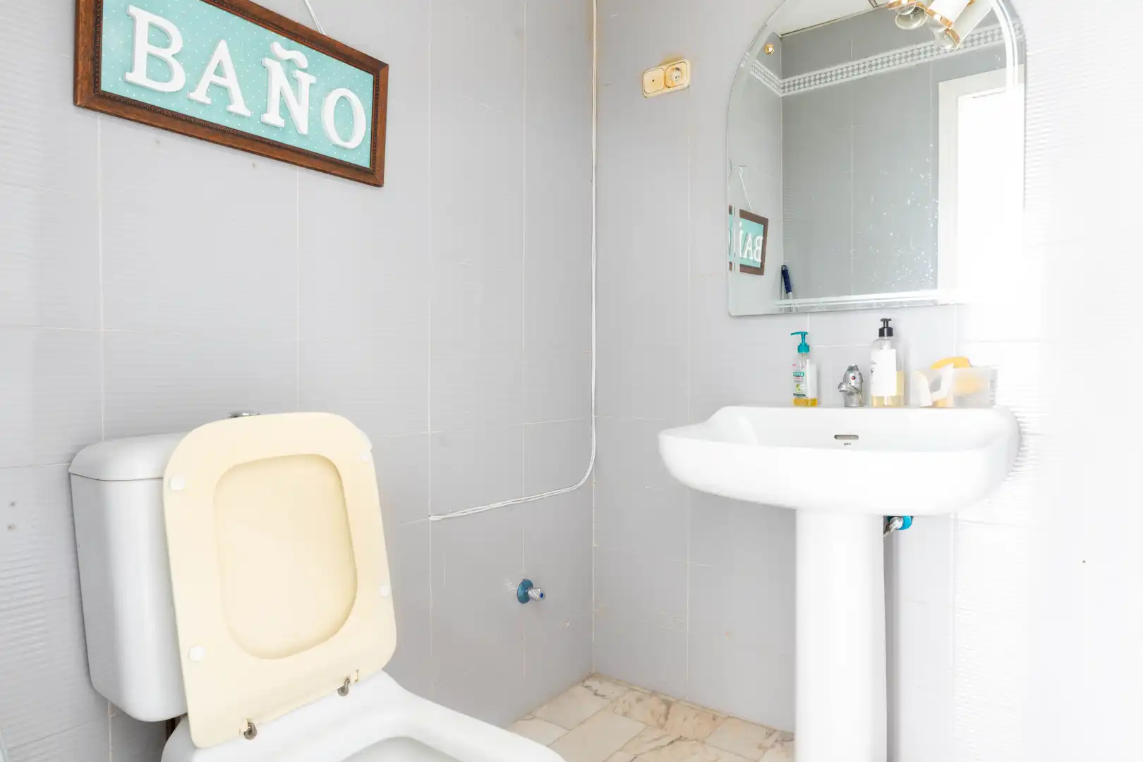 Baño de Local de alquiler en Málaga con Aire acondicionado