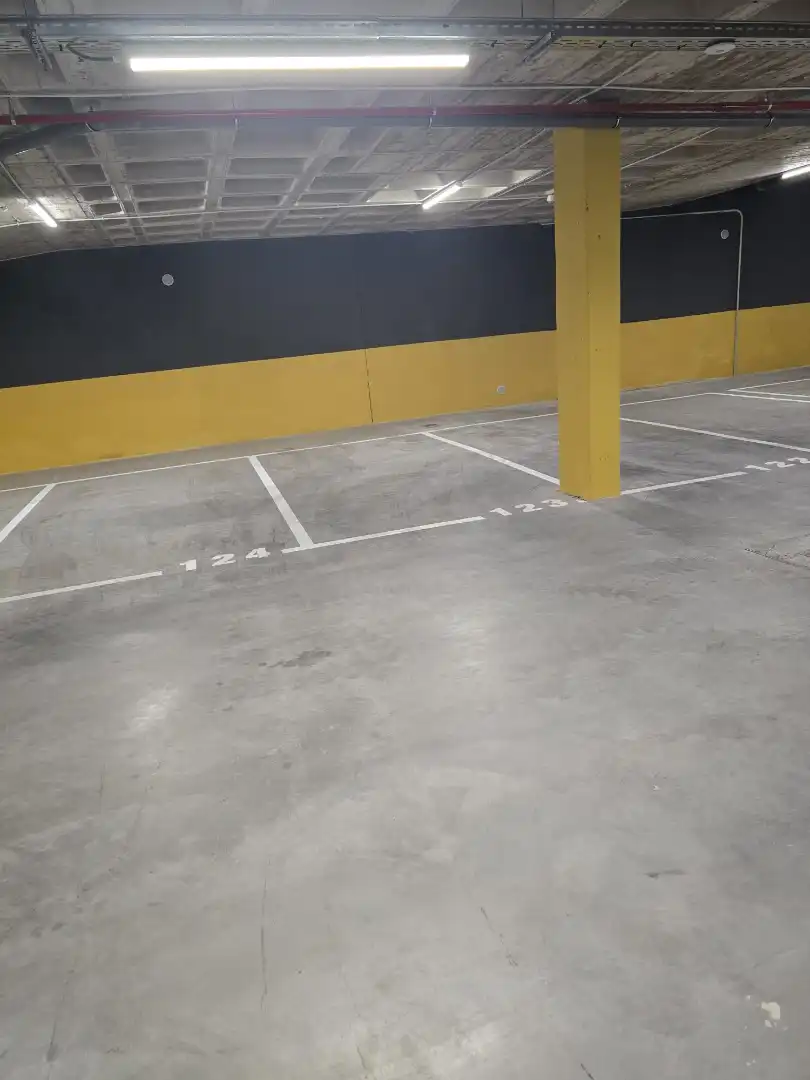 Parkplatz von Geschaftsraum zur Miete in Madrid