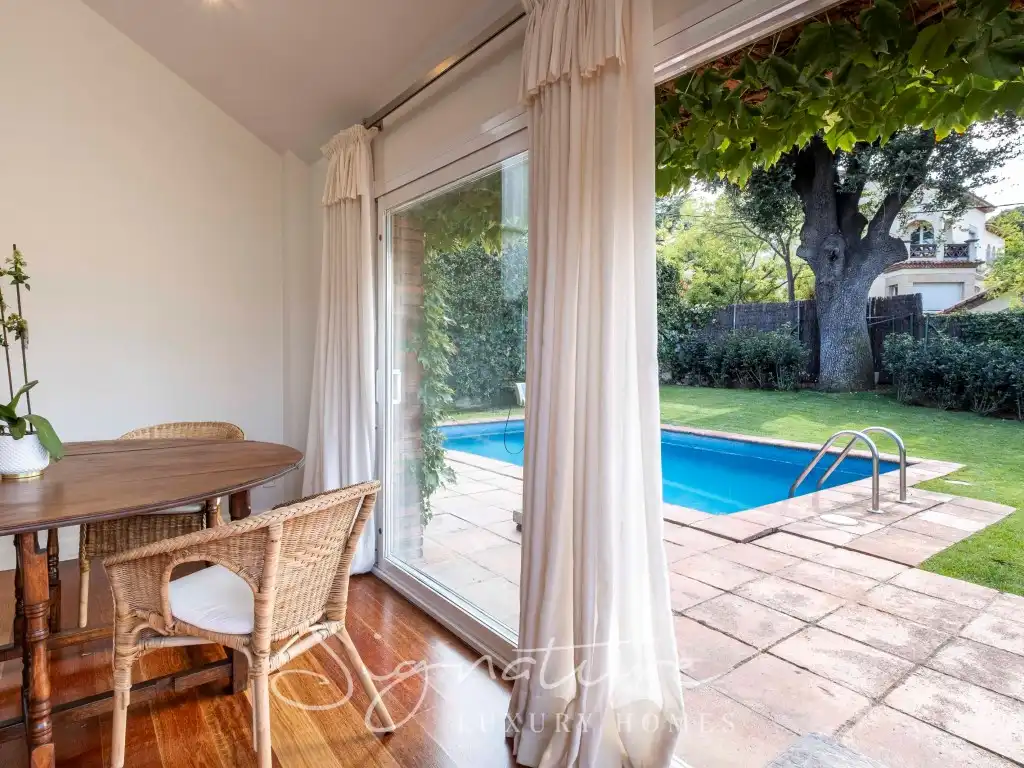 Piscina de Casa o chalet de alquiler en Sant Cugat del Vallès con Aire acondicionado, Jardín privado y Terraza
