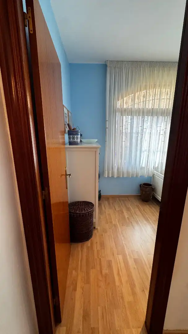 Schlafzimmer von Wohnung zum Verkauf in Roda de Berà mit Klimaanlage, Heizung und Parkett