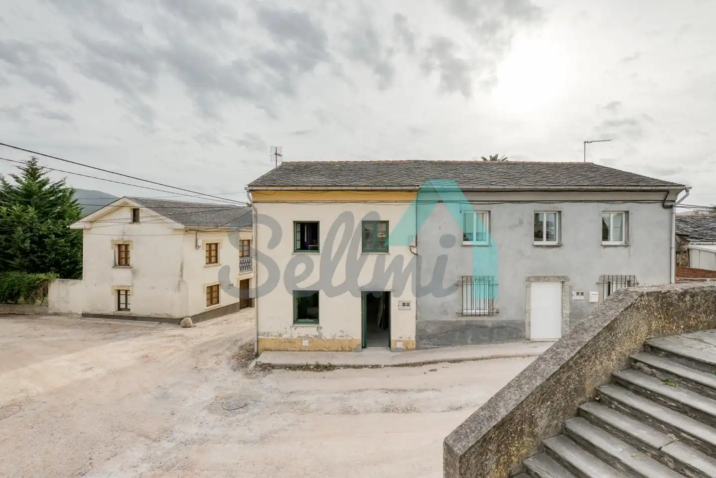 Vista exterior de Casa adosada en venta en Castropol